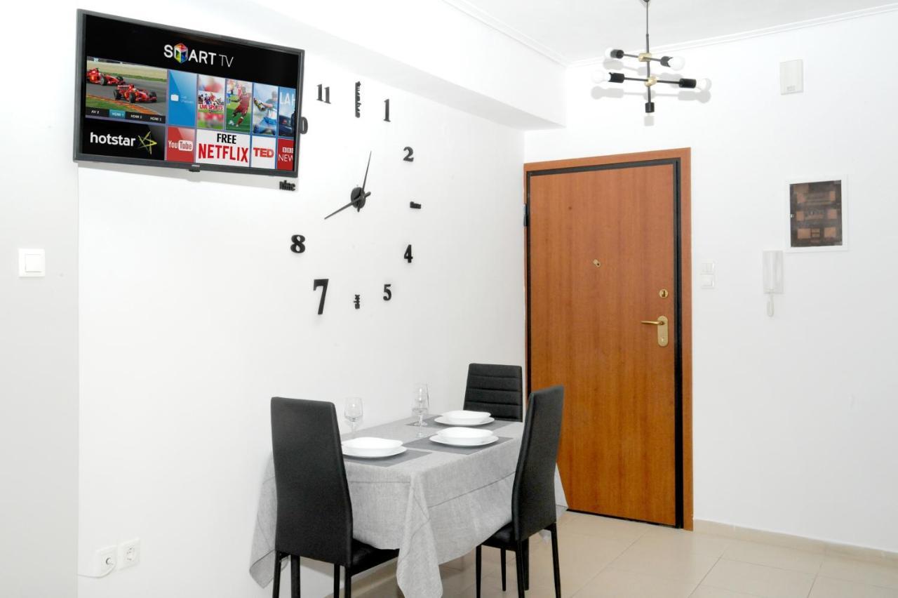 C3 Modern Spartan Apartment Exterior foto